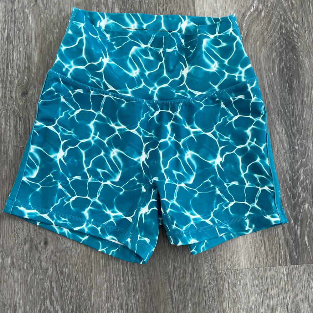 Buffbunny shorts NWT
